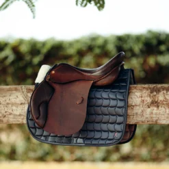 Horze Houston Vielseitigkeitsschabracke Mit Kunstfell 21 Horze Houston Vielseitigkeitsschabracke Mit Kunstfell -Weatherbeeta Shop 17400 CG 4