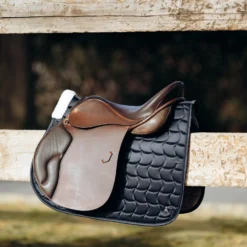 Horze Houston Vielseitigkeitsschabracke Mit Kunstfell 25 Horze Houston Vielseitigkeitsschabracke Mit Kunstfell -Weatherbeeta Shop 17400 VDB 4