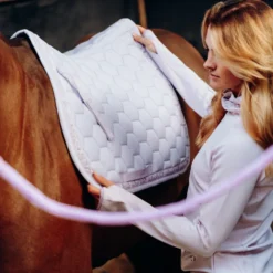 Horze Kaitlin Vielseitigkeitsschabracke Mit Floraler Einfassung 22 Horze Kaitlin Vielseitigkeitsschabracke Mit Floraler Einfassung -Weatherbeeta Shop 17403 OHPU 3