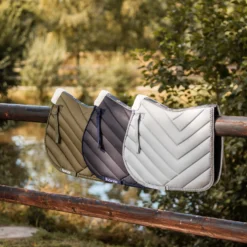 Horze Victoria Vielseitigkeitsschabracke 17 Horze Victoria Vielseitigkeitsschabracke -Weatherbeeta Shop 17420 bkgr 04