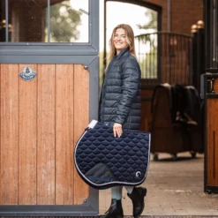 Horze Geneva Vielseitigkeitsschabracke Mit Kunstfell 33 Horze Geneva Vielseitigkeitsschabracke Mit Kunstfell -Weatherbeeta Shop 17426 VDB 4