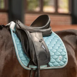 Horze Geneva Dressurschabracke Mit Kunstfell -Weatherbeeta Shop 17436 SIB 4