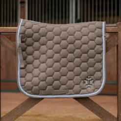 Horze Navajo Dressurschabracke -Weatherbeeta Shop 17452 060 05