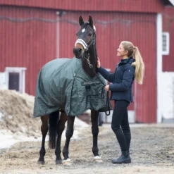 Horze Avalanche Regendecke Mit Hohem Hals, 150g -Weatherbeeta Shop 24047 FNGR DGG 1