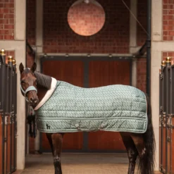 Horze Geneva Stalldecke, 200g -Weatherbeeta Shop 24096 SIB 3