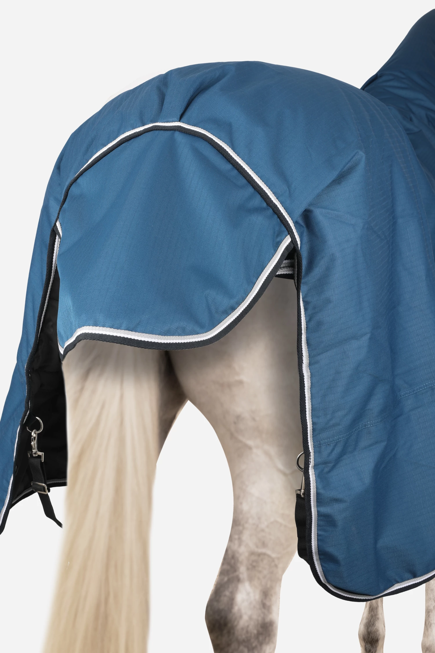 Horze Glasgow Regendecke Mit Halsteil, 150g 7 Horze Glasgow Regendecke Mit Halsteil, 150g – Bild 5