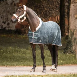 Horze Leigton Teens Collection Fleece Abschwitzdecke Mit Kunstfellkragen -Weatherbeeta Shop 24442 udgr 04