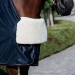 Kentucky Horsewear Horse Bib Lammfell Brustschutz -Weatherbeeta Shop 333273 NAT 1