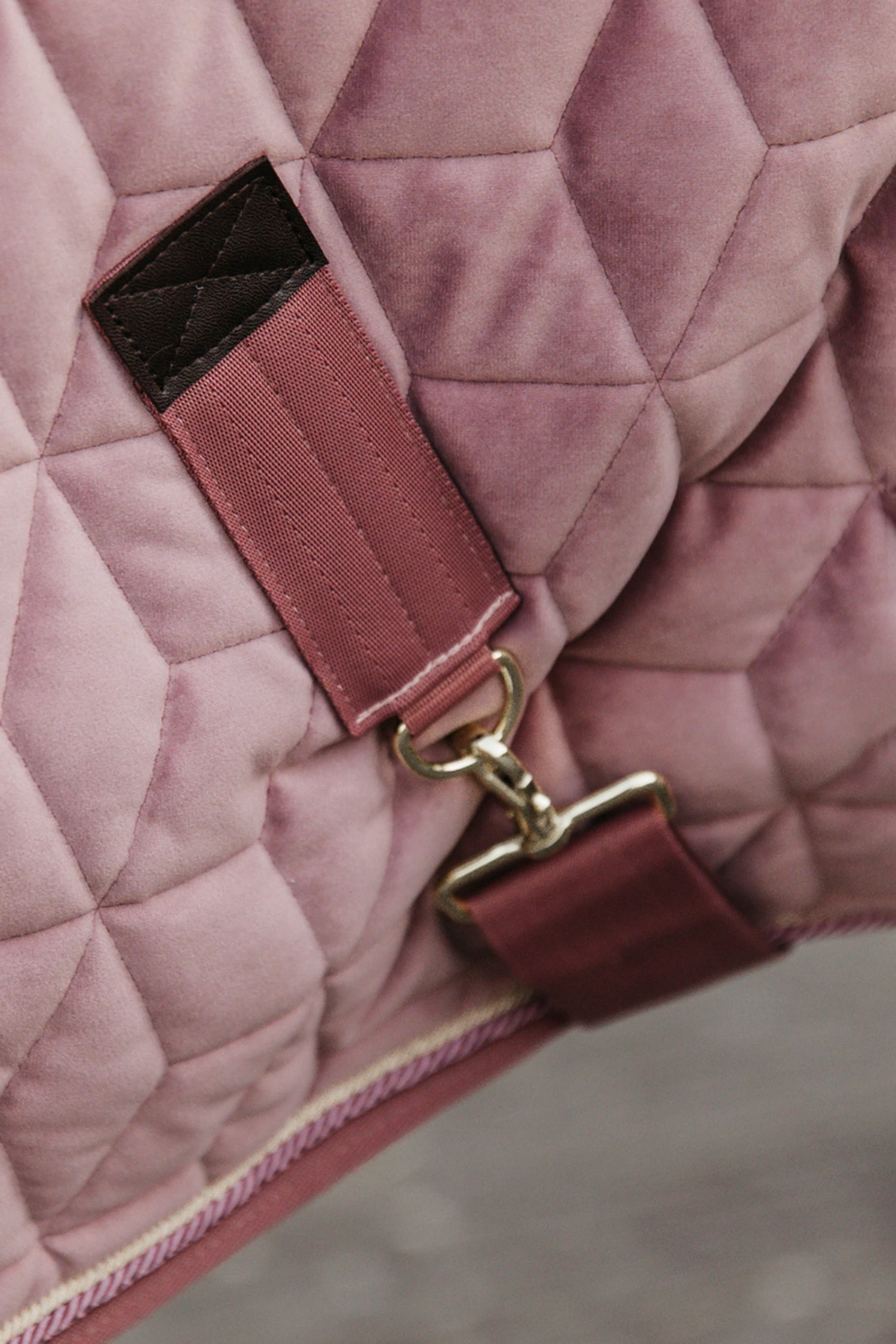 Kentucky Horsewear Velvet Turnierdecke, 160g 22 Kentucky Horsewear Velvet Turnierdecke, 160g – Bild 20