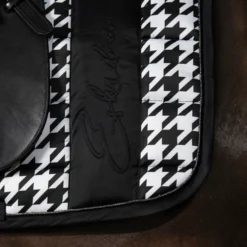 Eskadron Essence 22/23 Big Square Glossy Dressurschabracke -Weatherbeeta Shop 342542 BL WH LOGR 6